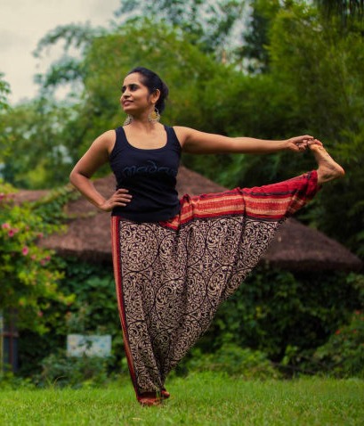 A dancer at Red Earth Kabini Resort
