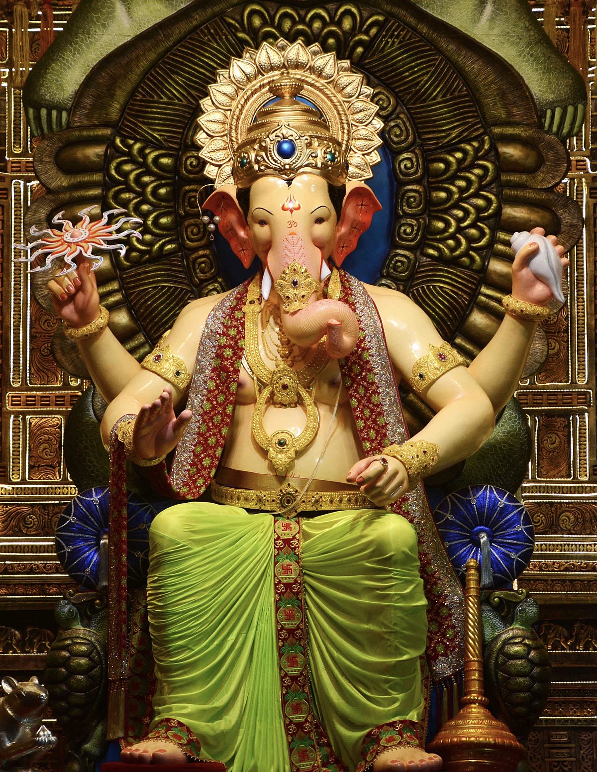 An idol of ganesha near our resort in kabini