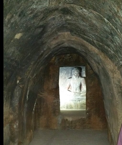 chandrapur ancient caves